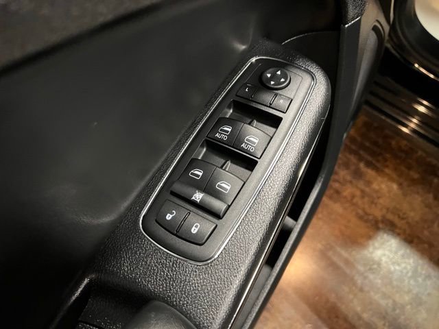 Used 2014 Dodge Charger SXT Plus image 13