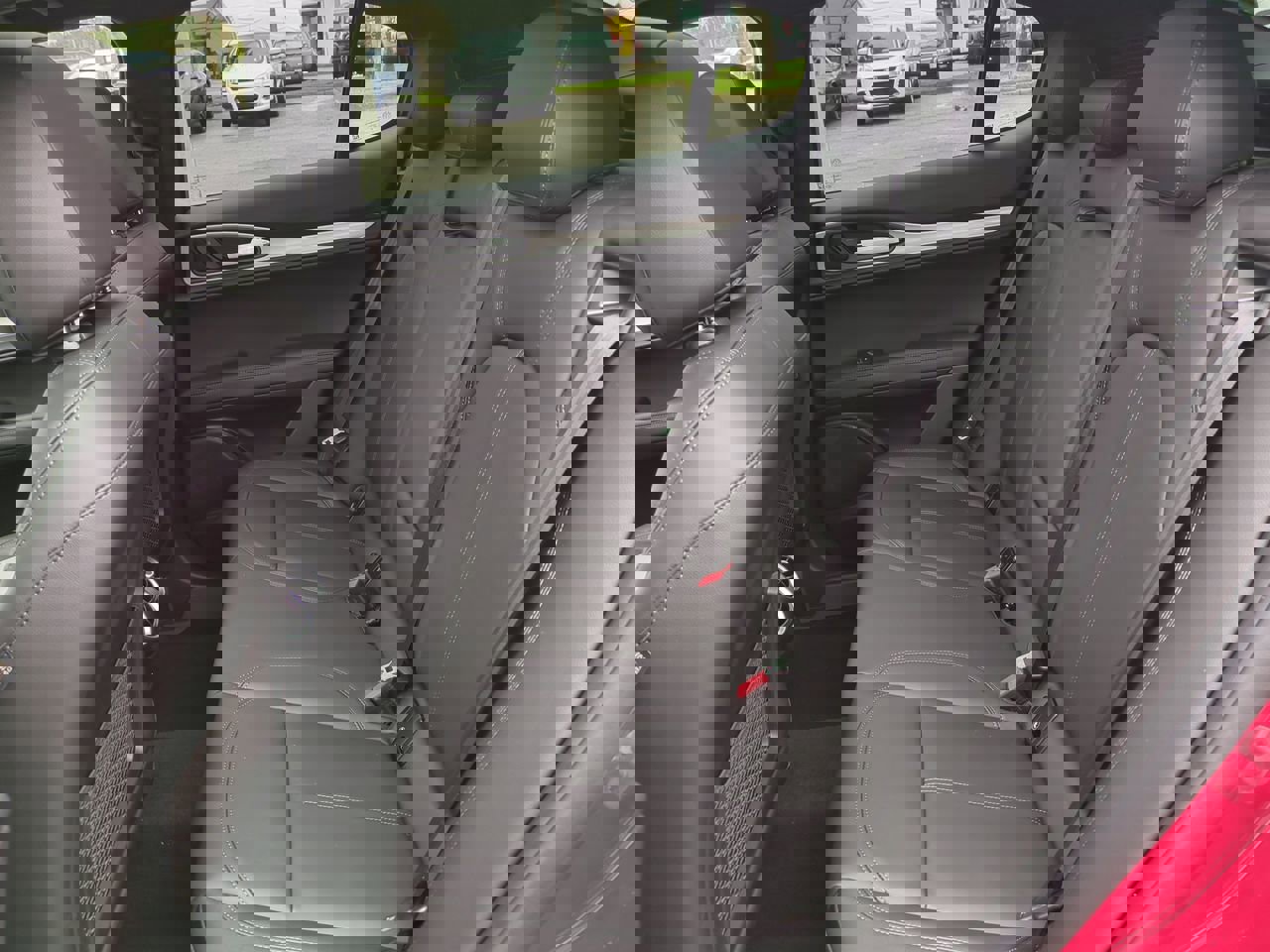 New 2025 Alfa Romeo Stelvio Sprint image 13