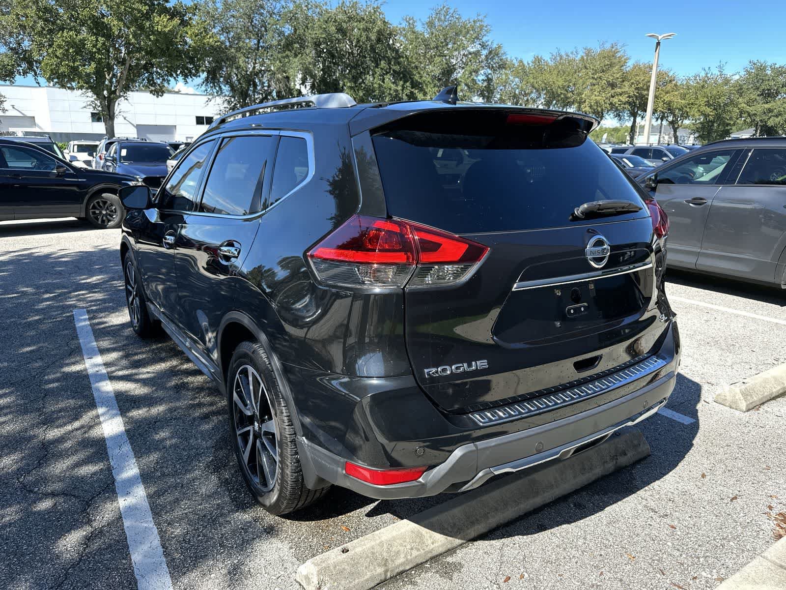 Used 2020 Nissan Rogue SL w/ Premium Package FWD image 6