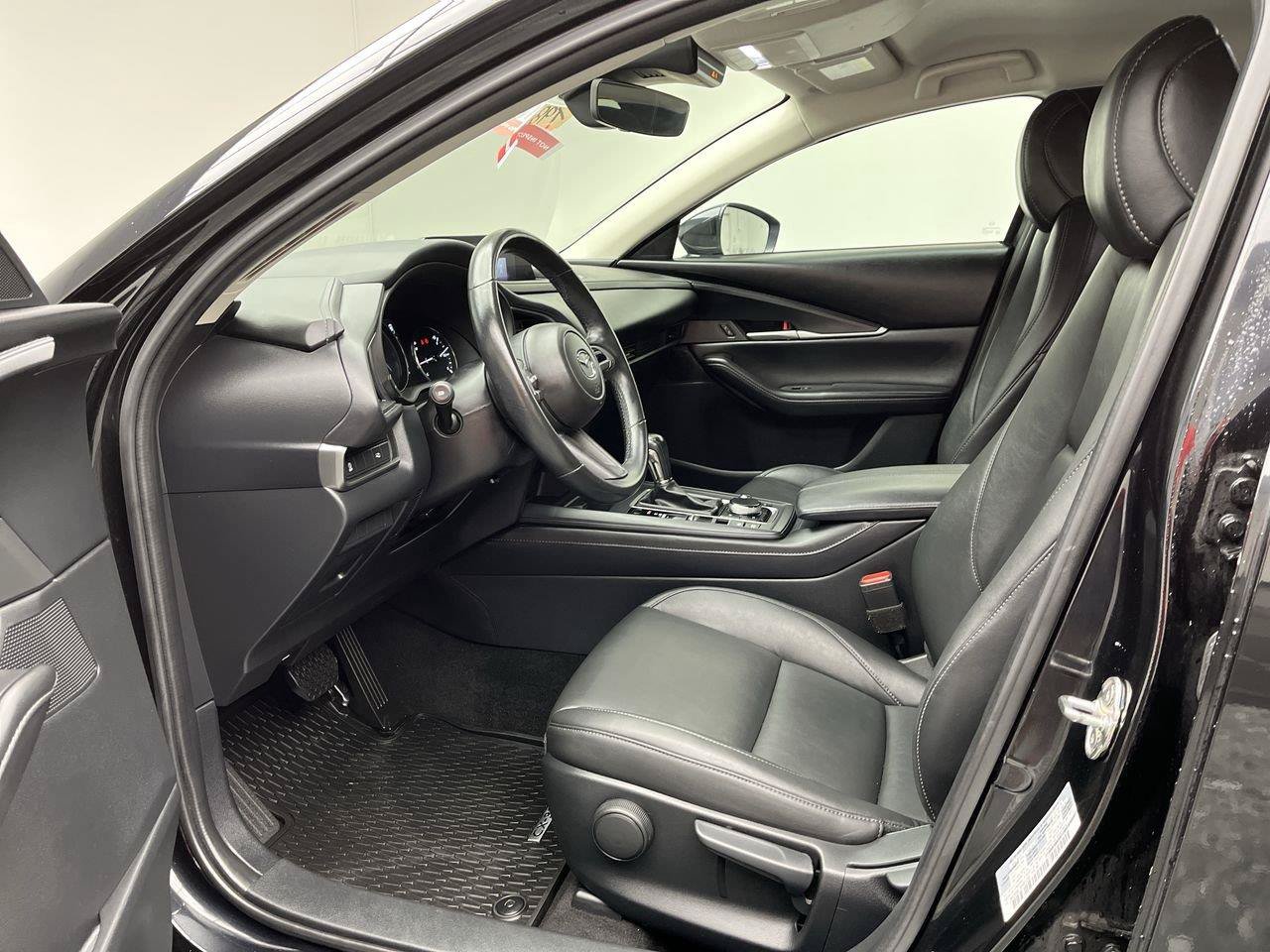 Certified 2022 MAZDA CX-30 AWD 2.5 S w/ Select Package image 3
