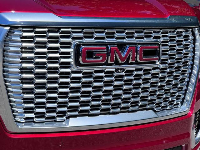 Used 2021 GMC Yukon Denali w/ Denali Premium Package AWD/4WD image 43