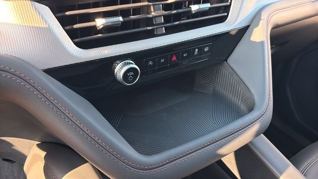 New 2026 Ford Explorer Active w/ Active Comfort Package AWD/4WD image 19