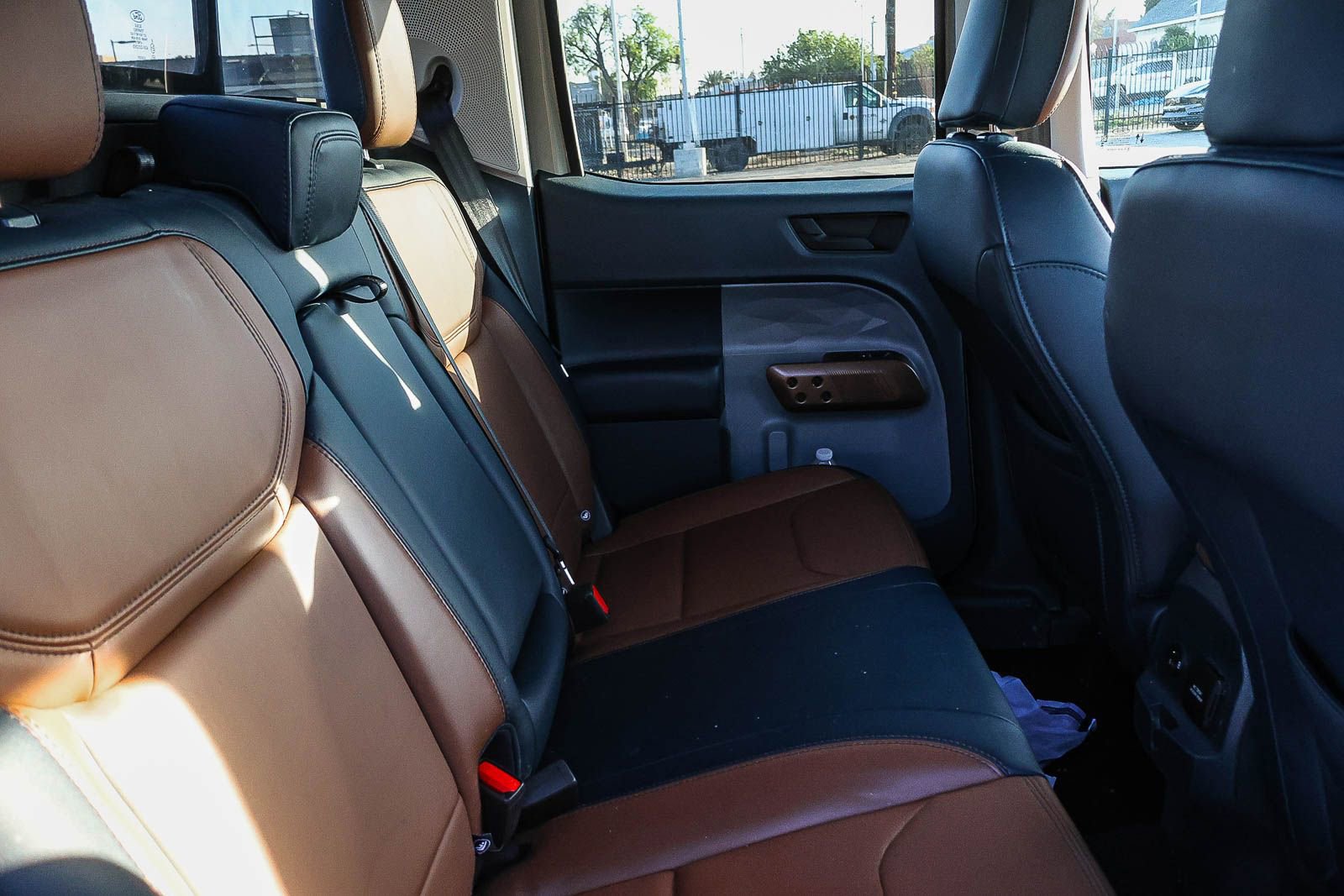 Used 2024 Ford Maverick Lariat w/ 4K Tow Package image 20