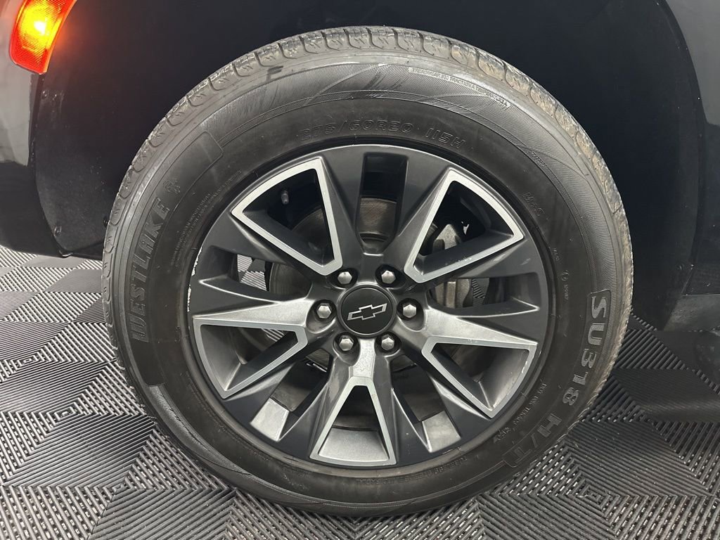 Used 2022 Chevrolet Tahoe Z71 w/ Luxury Package AWD/4WD image 40