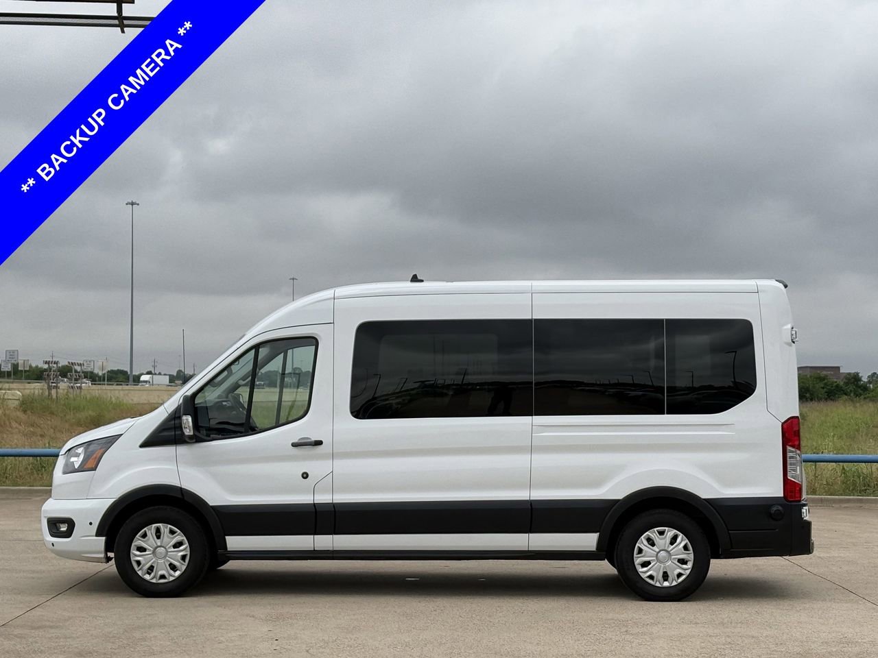 Used 2024 Ford Transit 350 XLT RWD image 3