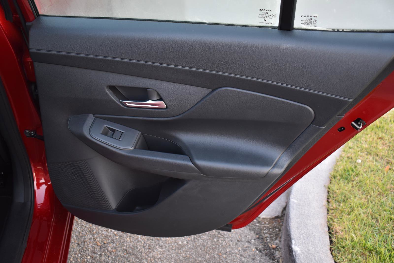 Used 2026 Nissan Sentra SV w/ SV Convenience Package FWD image 46