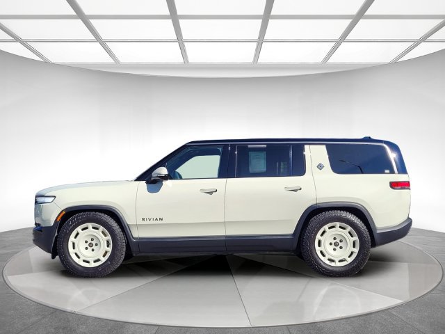 Used 2025 Rivian R1S Adventure Tri AWD/4WD image 7