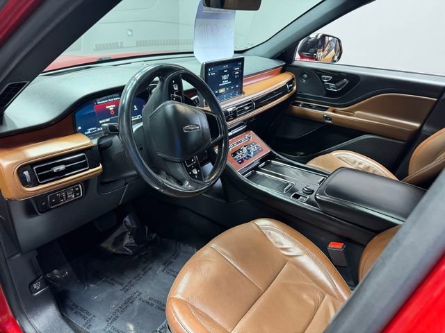 Used 2020 Lincoln Aviator Reserve w/ Equipment Group 201A image 13