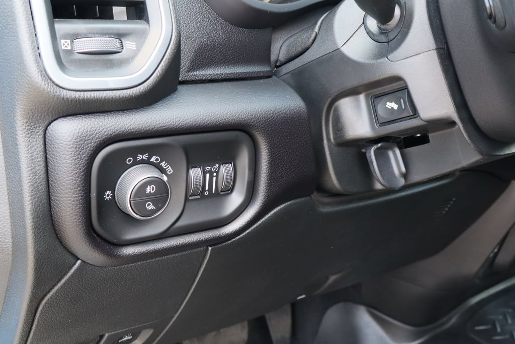 Used 2021 RAM 3500 Laramie AWD/4WD image 13