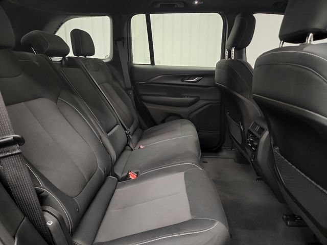 Used 2024 Jeep Grand Cherokee Laredo X w/ Luxury Tech Group I AWD/4WD image 26