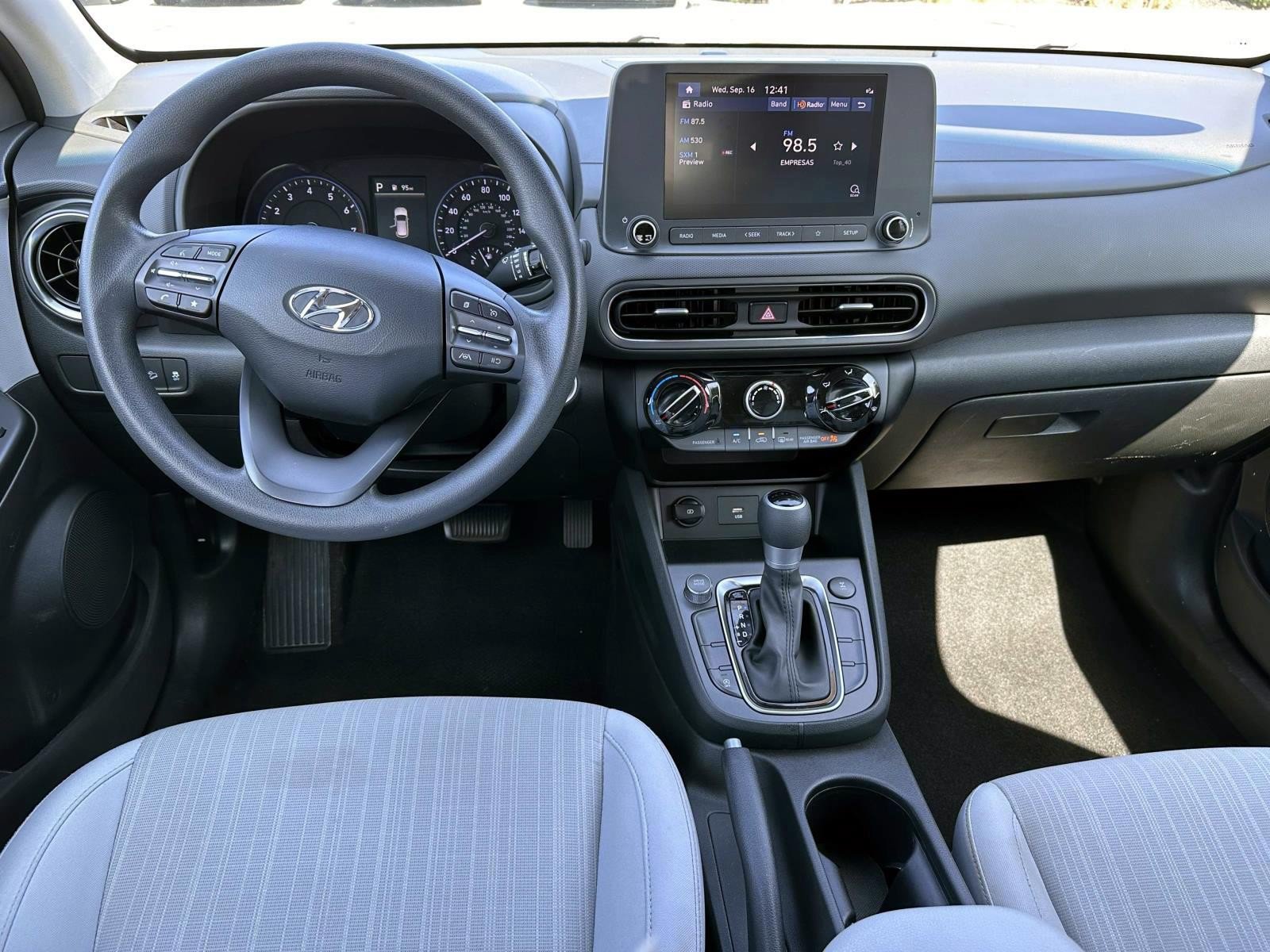 Used 2023 Hyundai Kona SEL AWD/4WD image 15