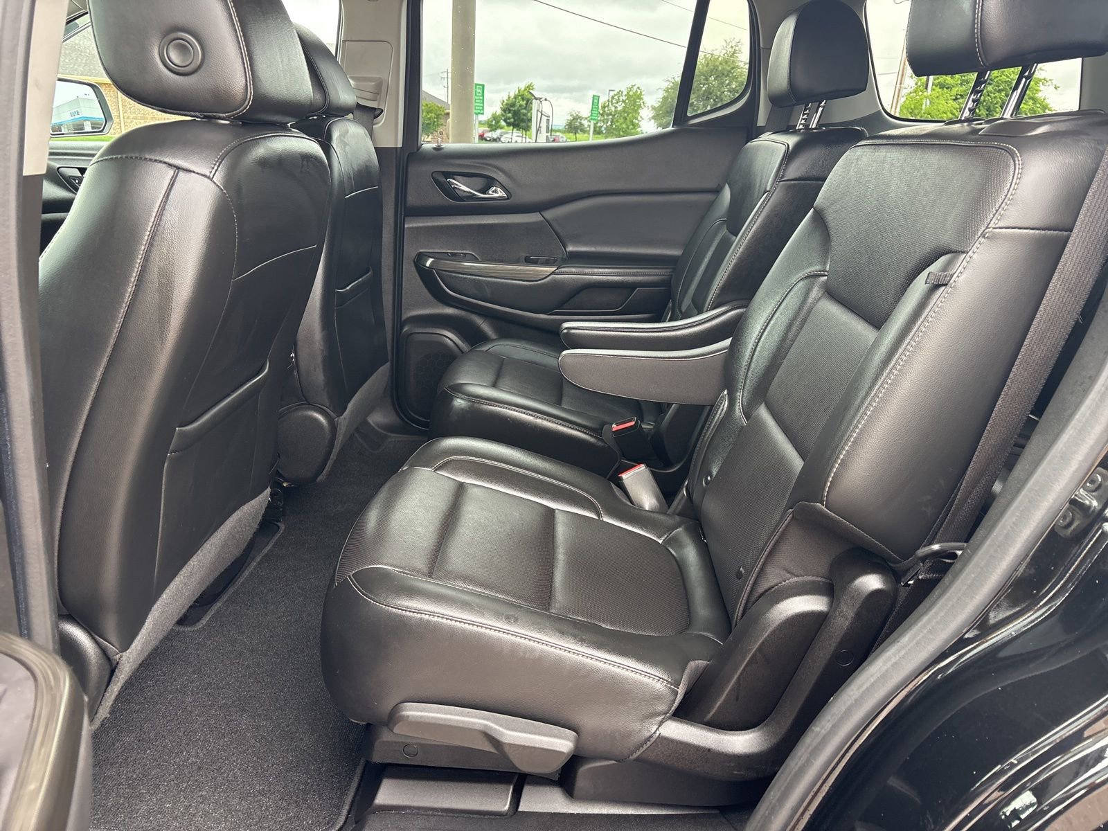 Used 2022 GMC Acadia SLT image 14