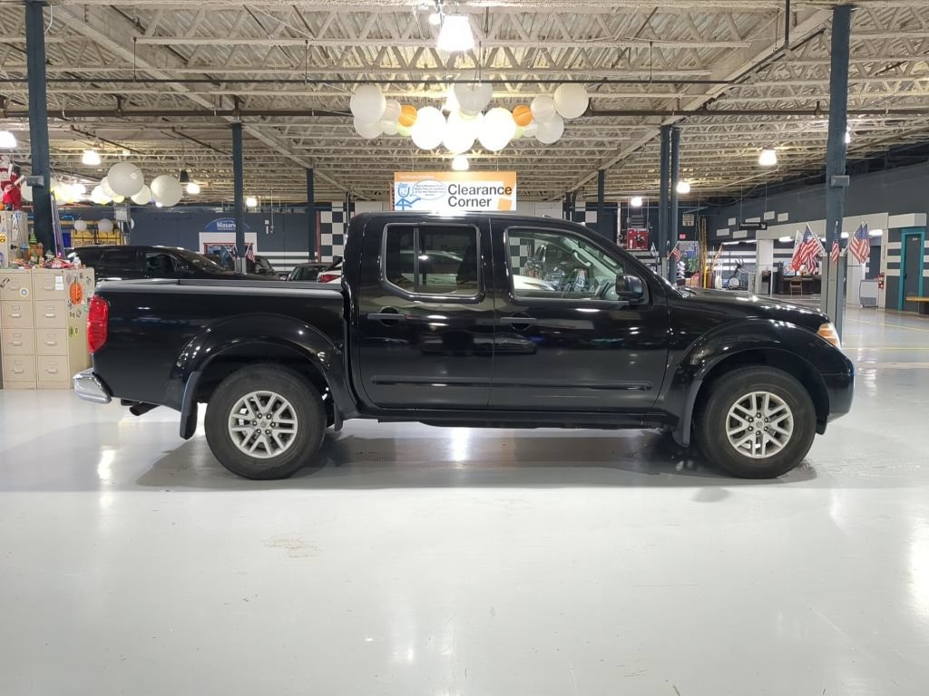 Used 2015 Nissan Frontier SV AWD/4WD image 7
