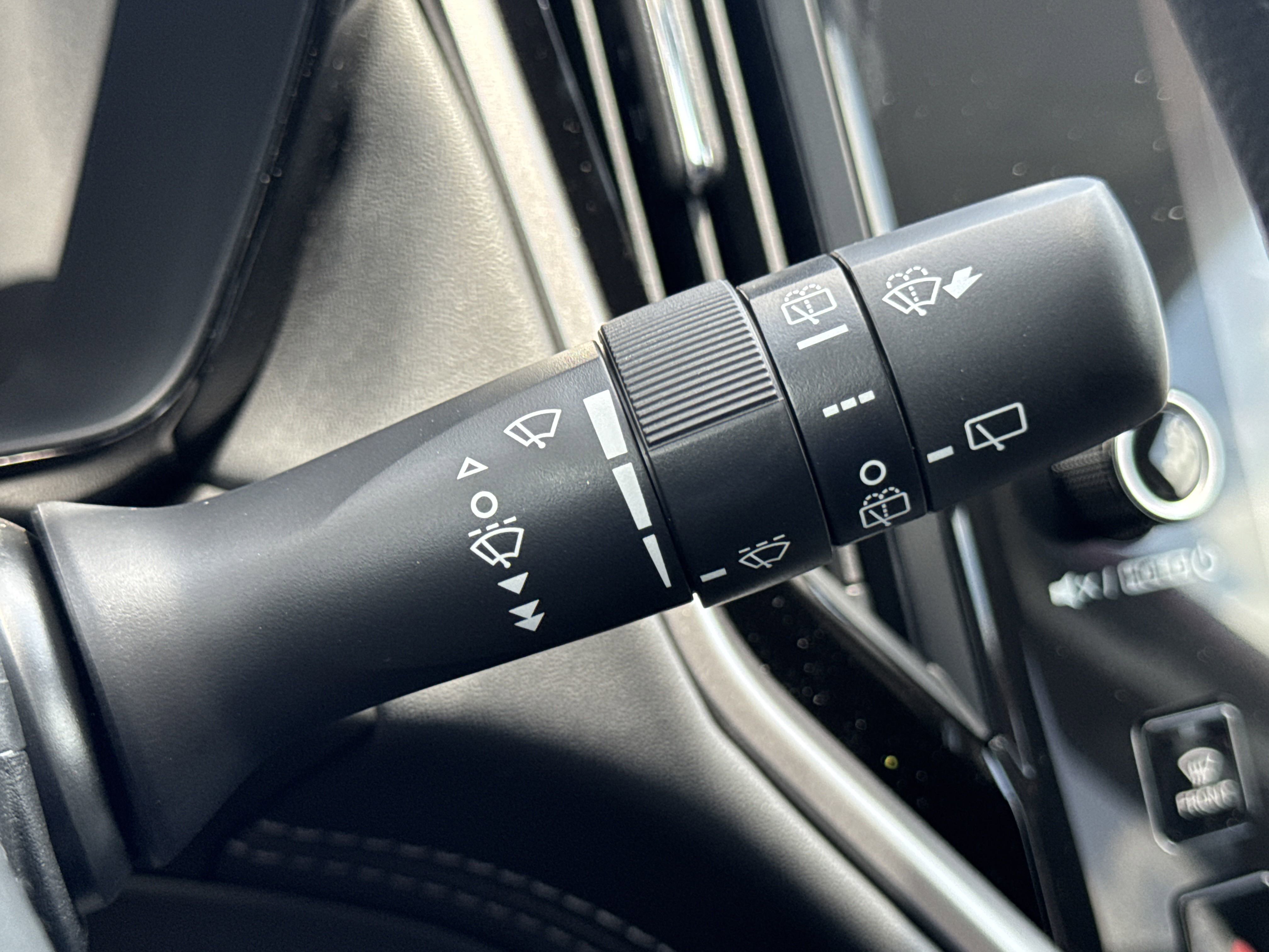 New 2025 Subaru Outback Premium image 18