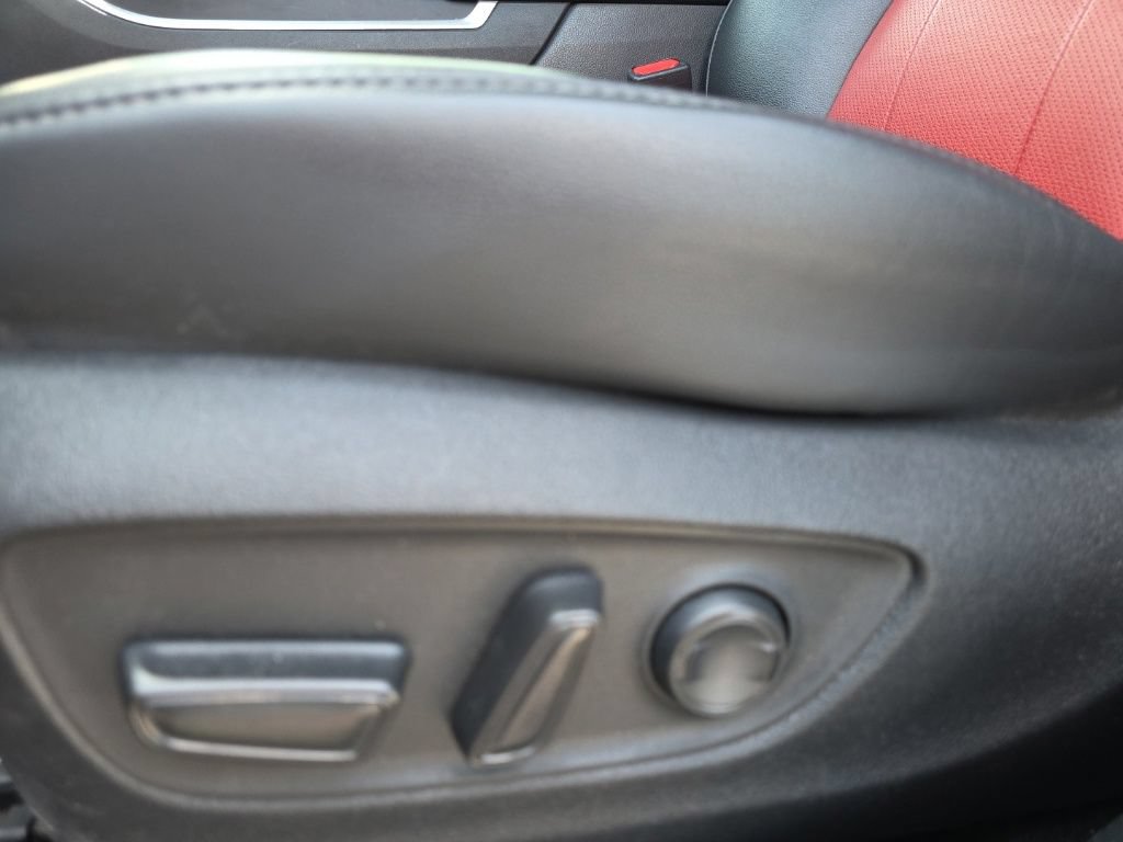 Used 2023 Toyota Highlander XSE AWD/4WD image 14