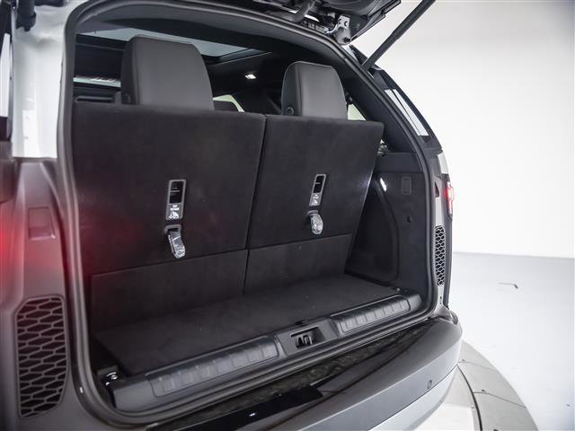 New 2026 Land Rover Discovery Limited Edition image 32