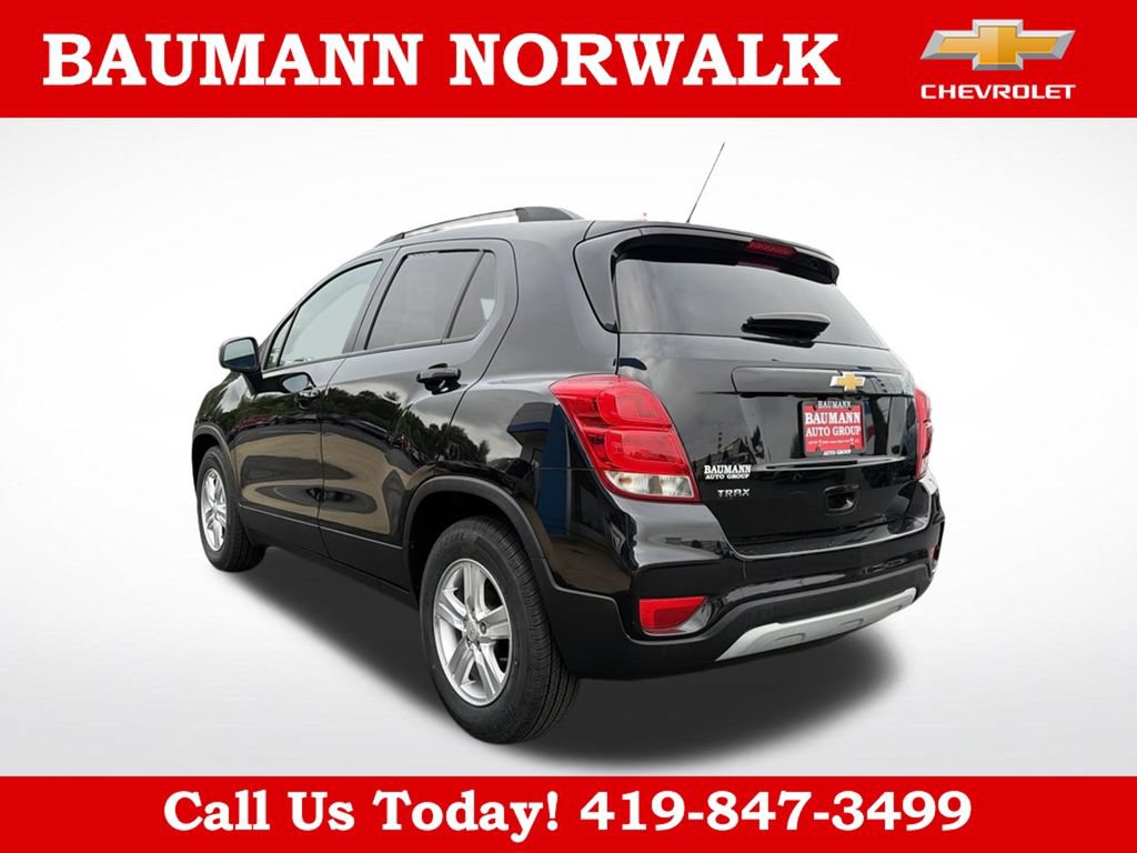 Used 2022 Chevrolet Trax LT w/ LT Convenience Package FWD image 5