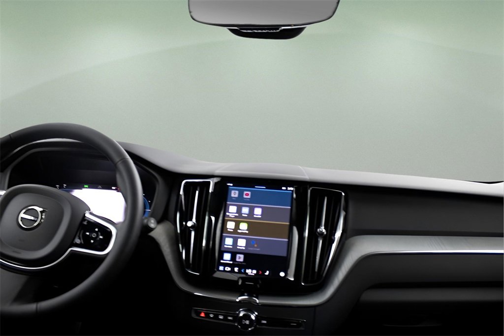 Used 2025 Volvo XC60 T8 Plus w/ Protection Package Premier image 34