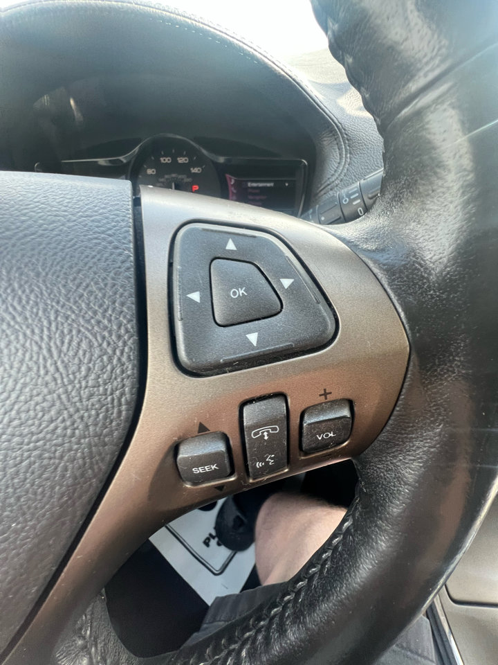 Used 2011 Lincoln MKX AWD w/ Sight & Sound Pkg image 19