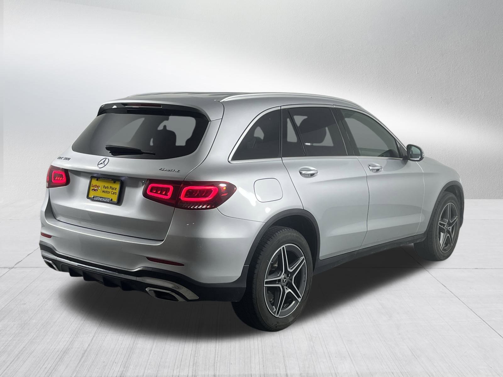 Used 2020 Mercedes-Benz GLC 300 4MATIC image 7