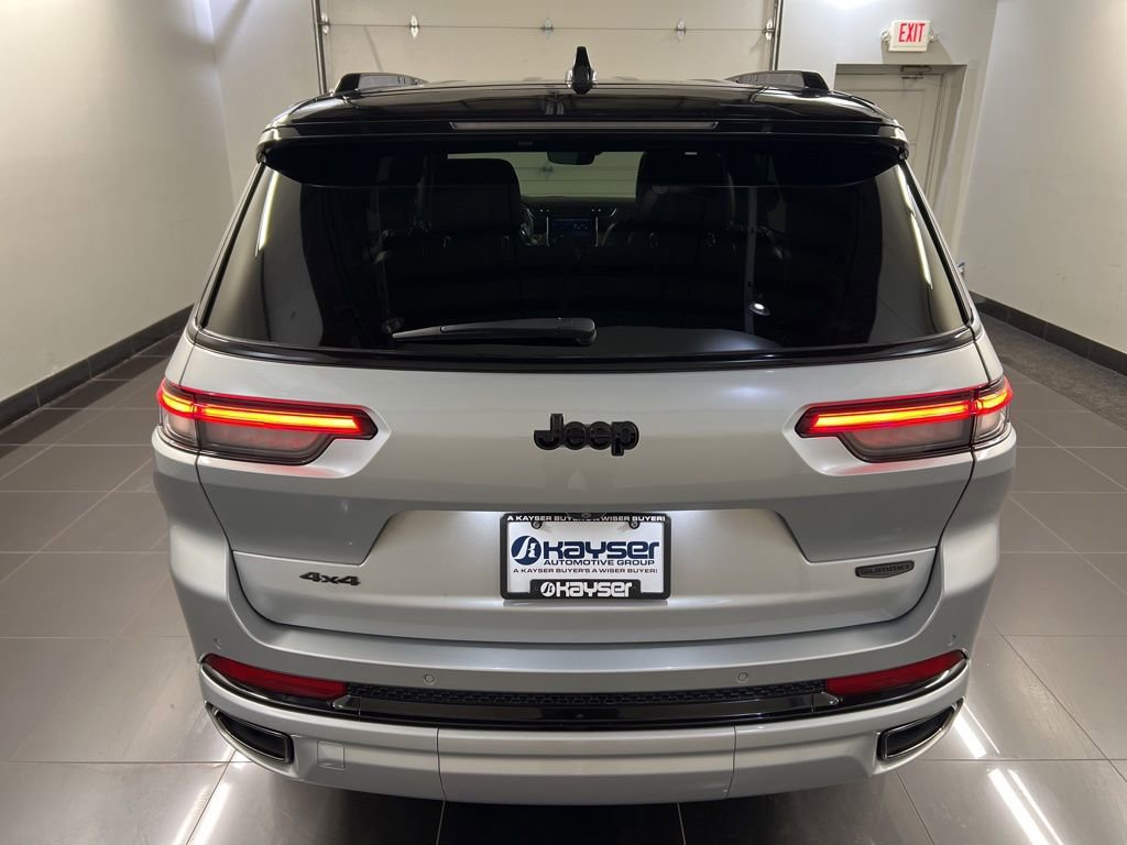 Used 2023 Jeep Grand Cherokee L Summit w/ High Altitude Package image 5