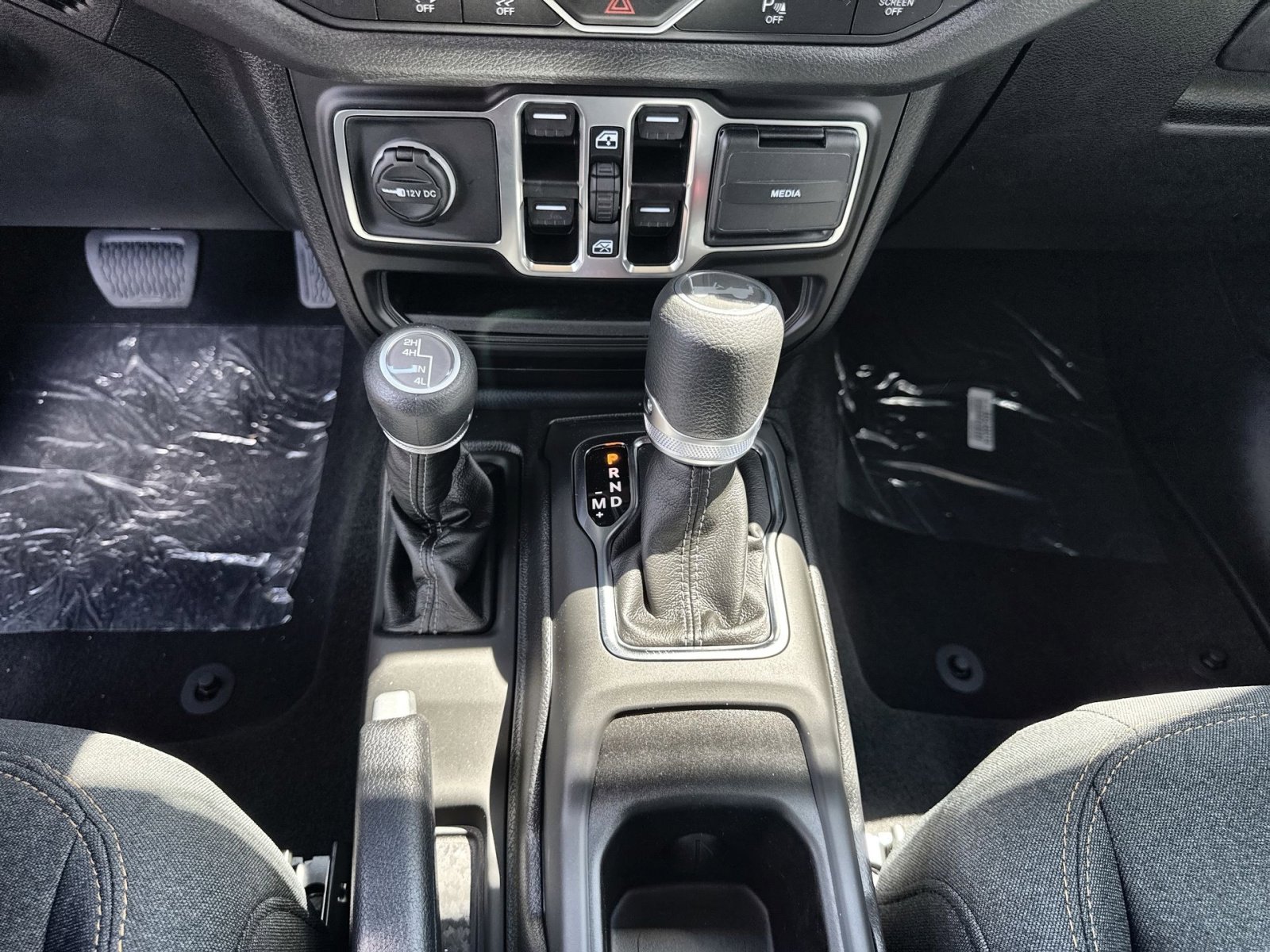 New 2025 Jeep Wrangler Sport S image 22