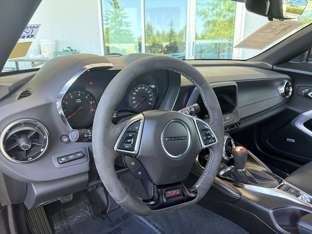 Certified 2022 Chevrolet Camaro SS RWD image 11