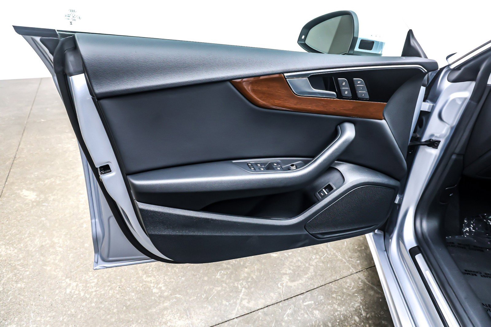 Used 2023 Audi A5 2.0T Premium w/ Convenience Package image 21