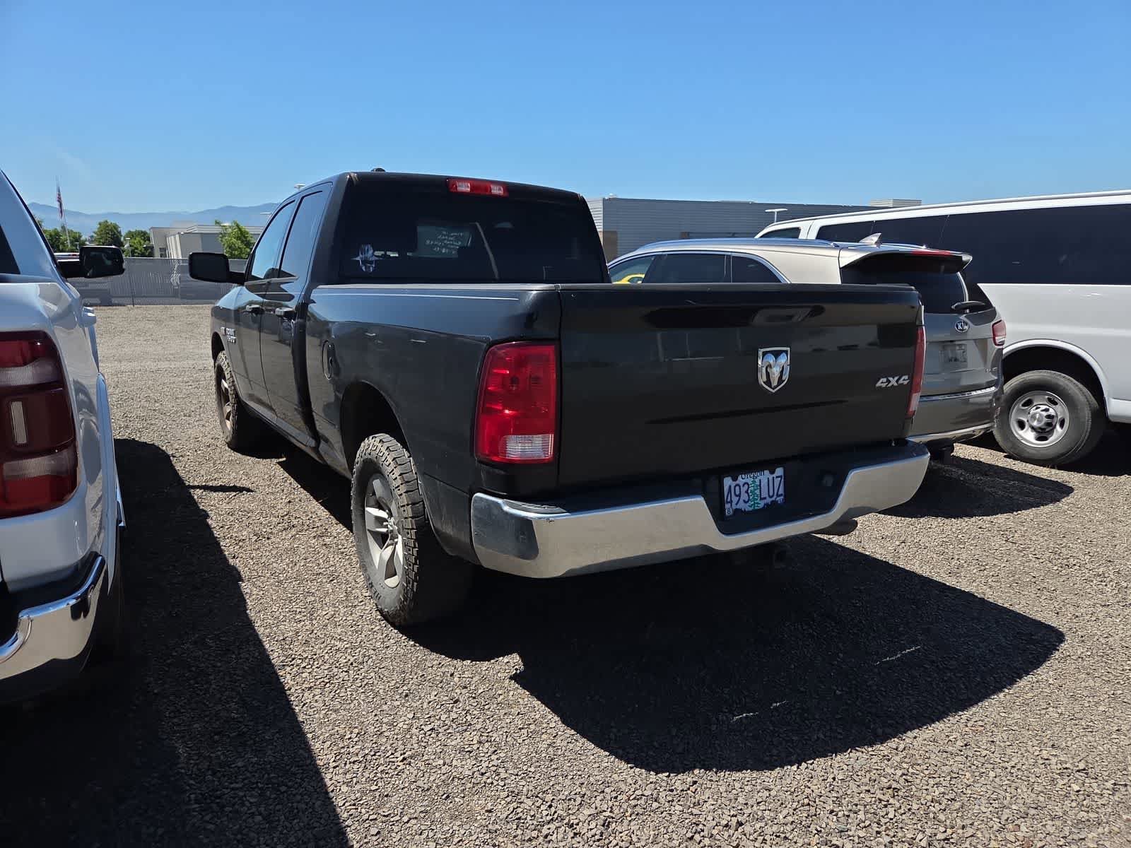 Used 2015 RAM 1500 ST w/ SXT Appearance Group AWD/4WD image 3