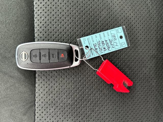 Used 2024 Nissan Ariya AWD image 33