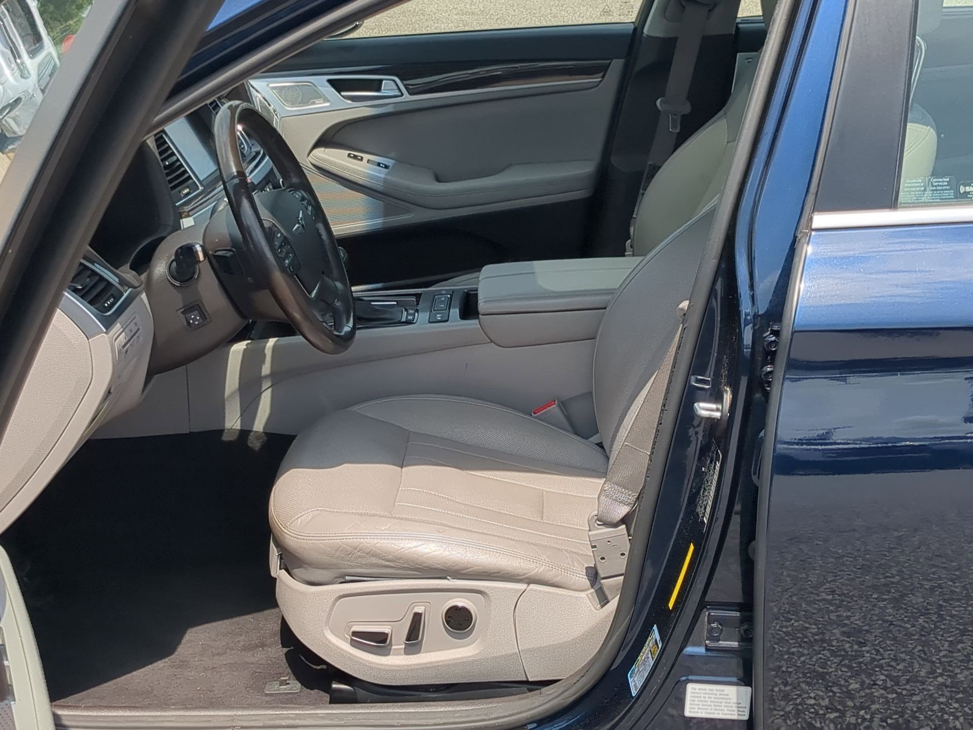 Used 2018 Genesis G80 3.8 w/ Option Group 02 AWD/4WD image 11