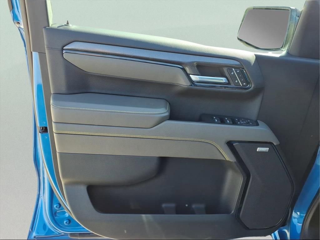 Used 2023 Chevrolet Silverado 1500 ZR2 w/ Technology Package image 12