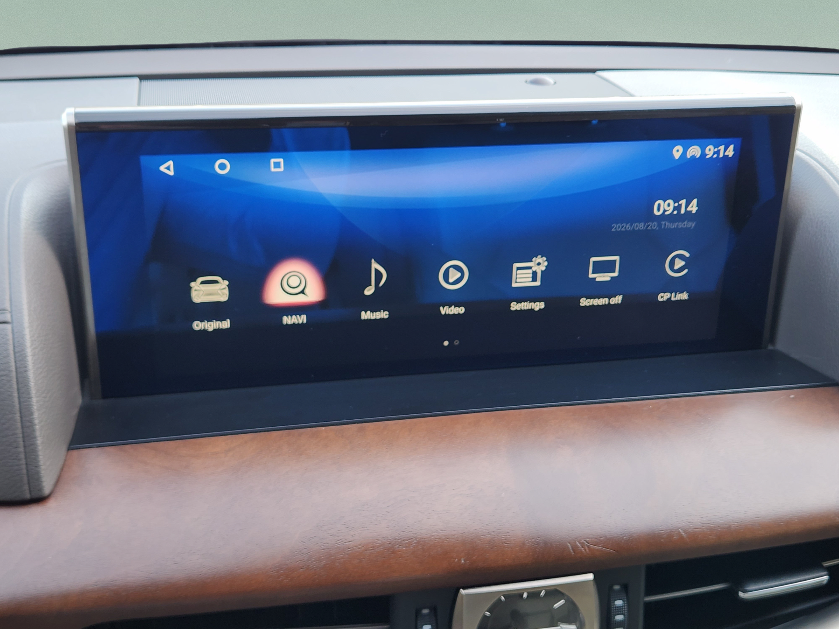 Used 2016 Lexus LX 570 4WD w/ Luxury Package image 11