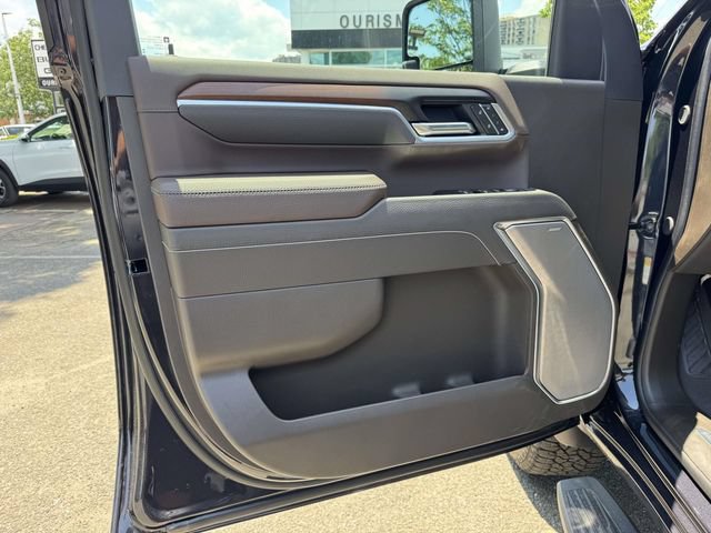 New 2026 GMC Sierra 2500 Denali w/ Technology Package AWD/4WD image 8