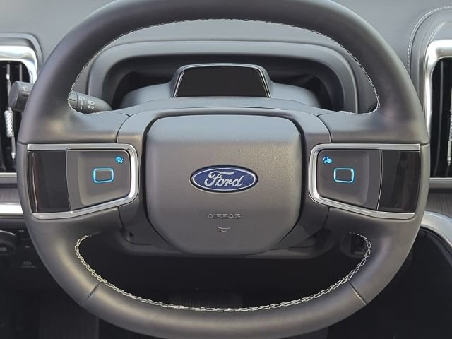 New 2026 Ford Expedition Max Platinum w/ Platinum Ultimate Package AWD/4WD image 8