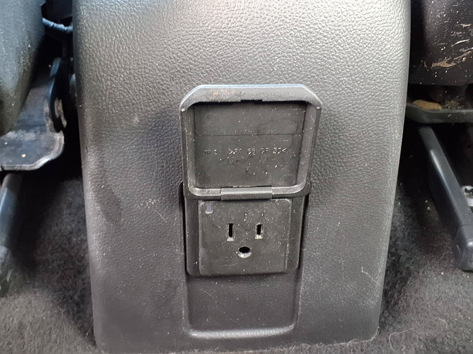 Used 2019 Chevrolet Trax LT w/ LT Convenience Package FWD image 14