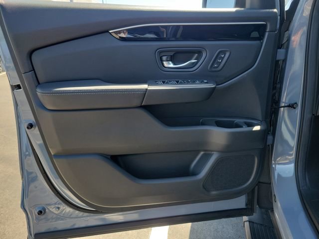 Certified 2025 Honda Pilot Touring image 22