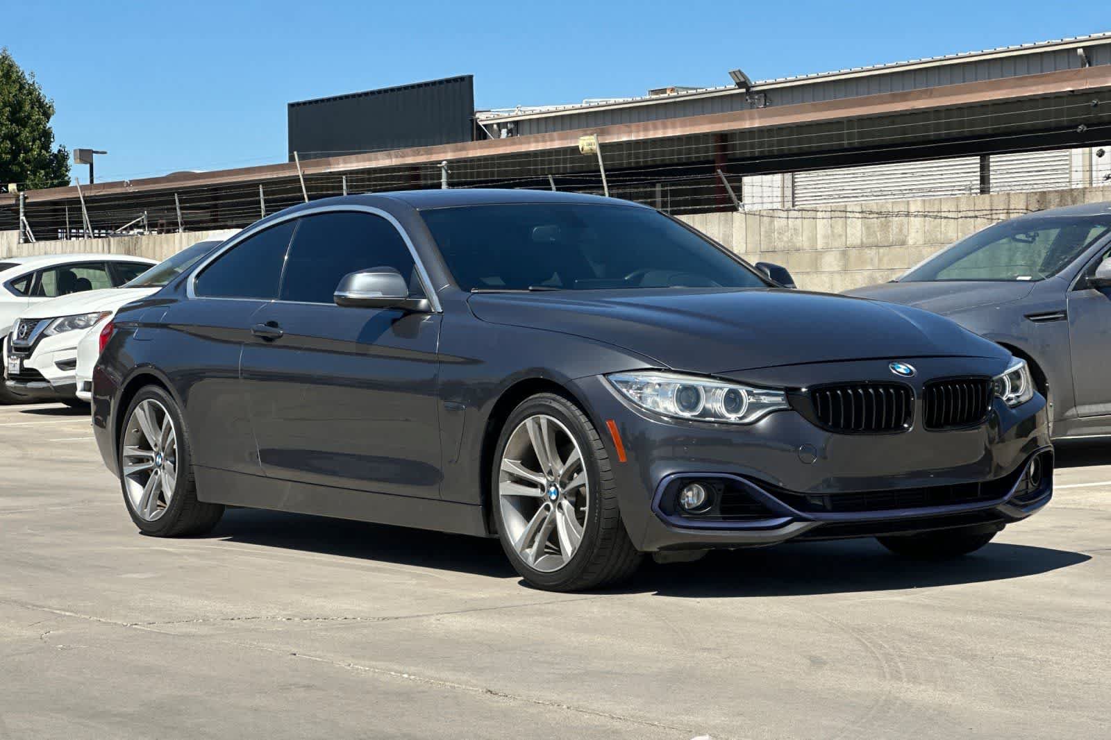 Used 2016 BMW 428i Coupe w/ Technology Package RWD image 10