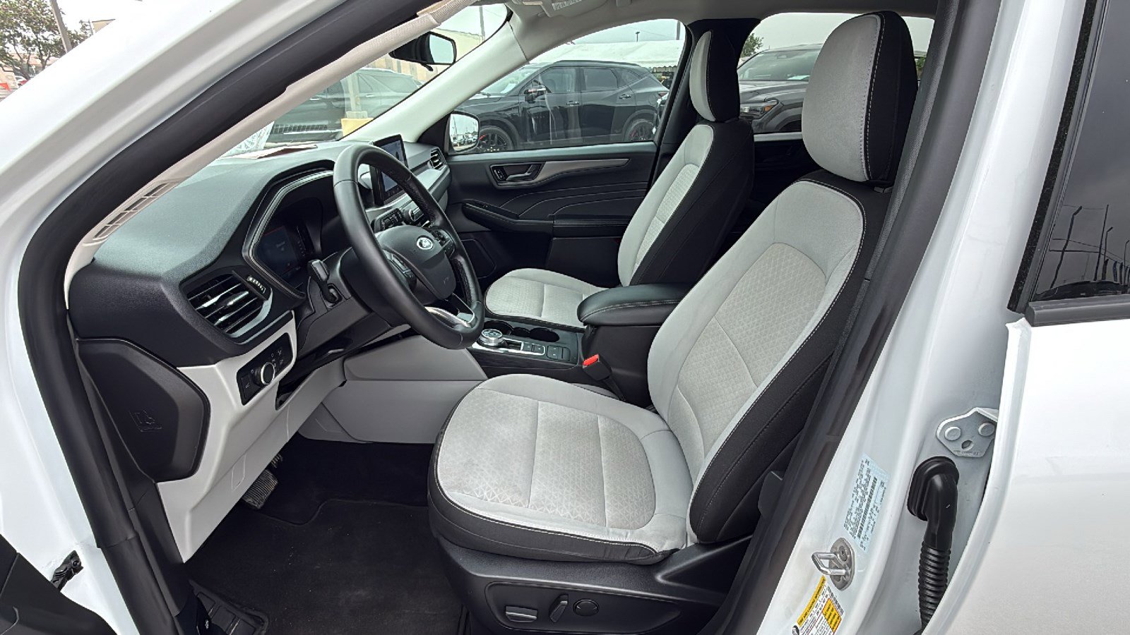 Used 2024 Ford Escape Active FWD image 9
