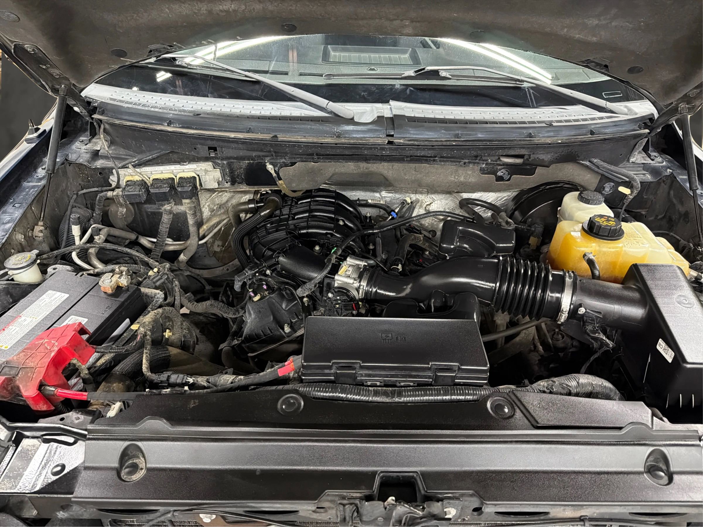 Used 2013 Ford F150 XLT w/ XLT Chrome Pkg image 9