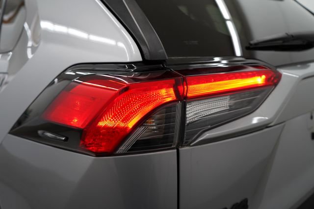 Used 2022 Toyota RAV4 LE image 74
