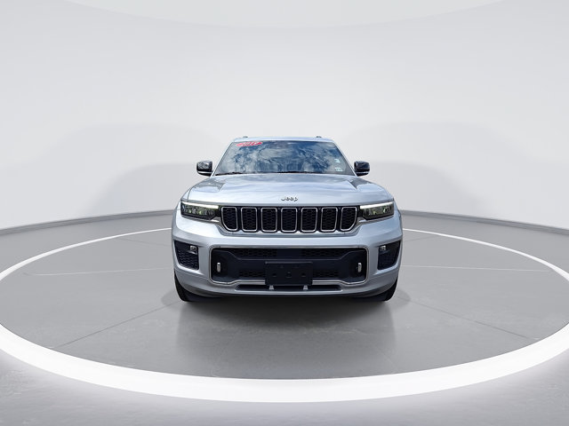Used 2021 Jeep Grand Cherokee L Overland w/ Luxury Tech Group IV AWD/4WD image 3