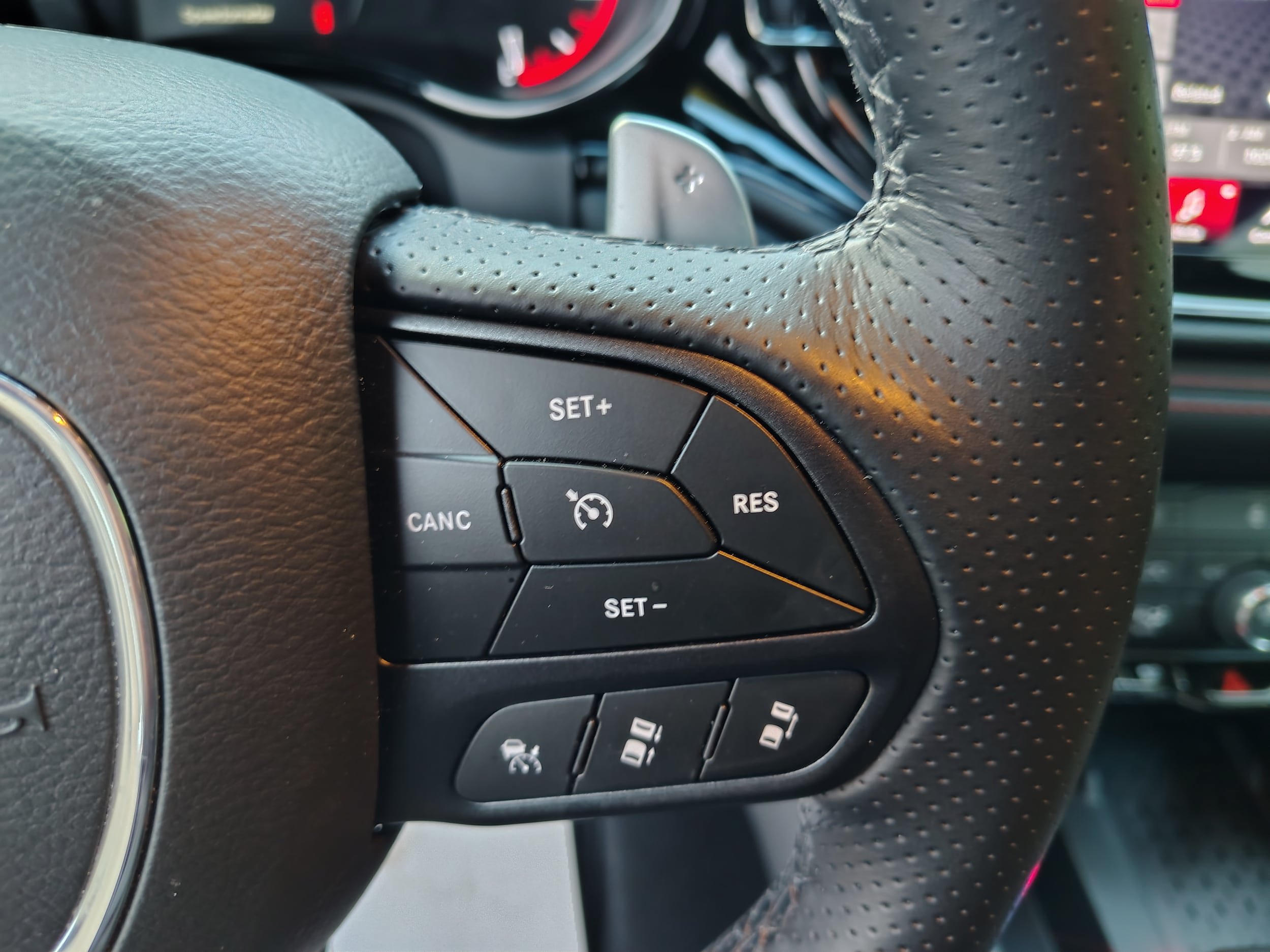 Certified 2025 Dodge Durango GT AWD/4WD image 33