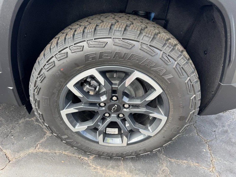 New 2026 Chevrolet Equinox ACTIV FWD image 31