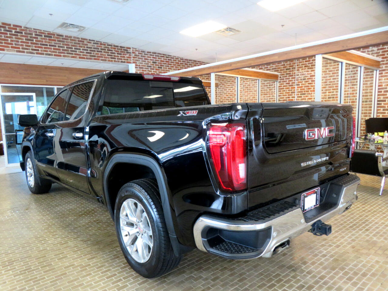 Used 2021 GMC Sierra 1500 SLT w/ SLT Premium Plus Package image 81