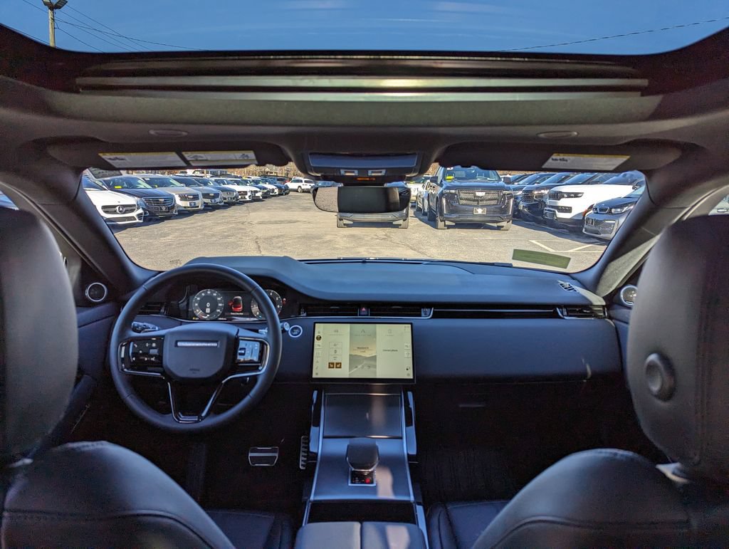 Used 2024 Land Rover Range Rover Evoque Dynamic SE AWD/4WD image 39