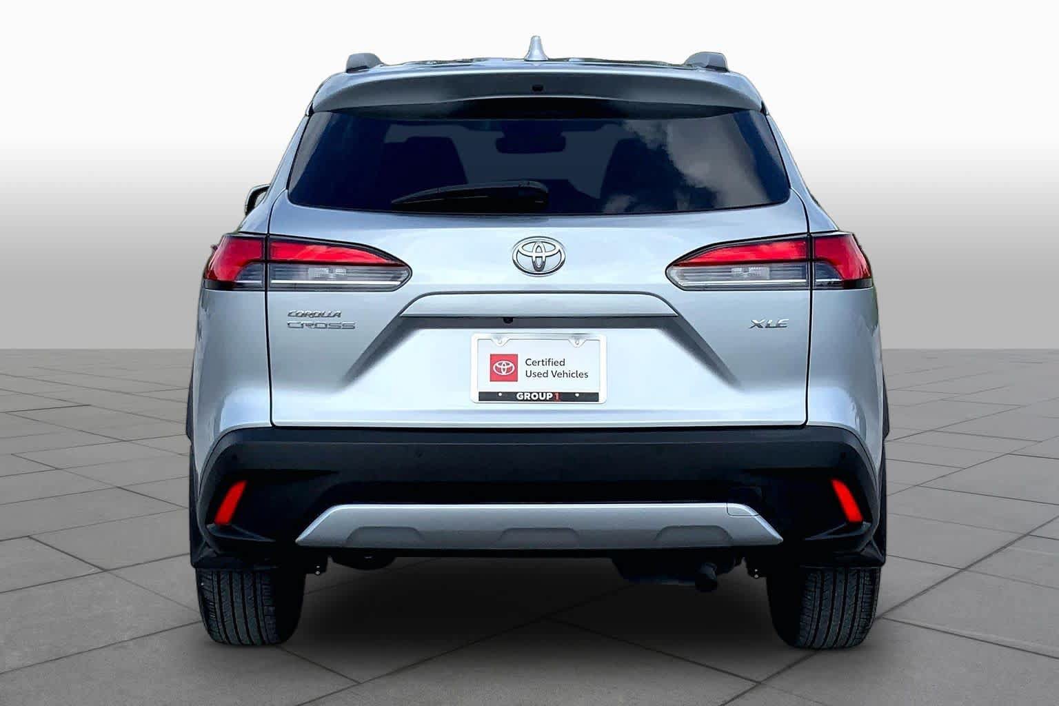 Certified 2023 Toyota Corolla Cross XLE w/ Convenience Package FWD image 5