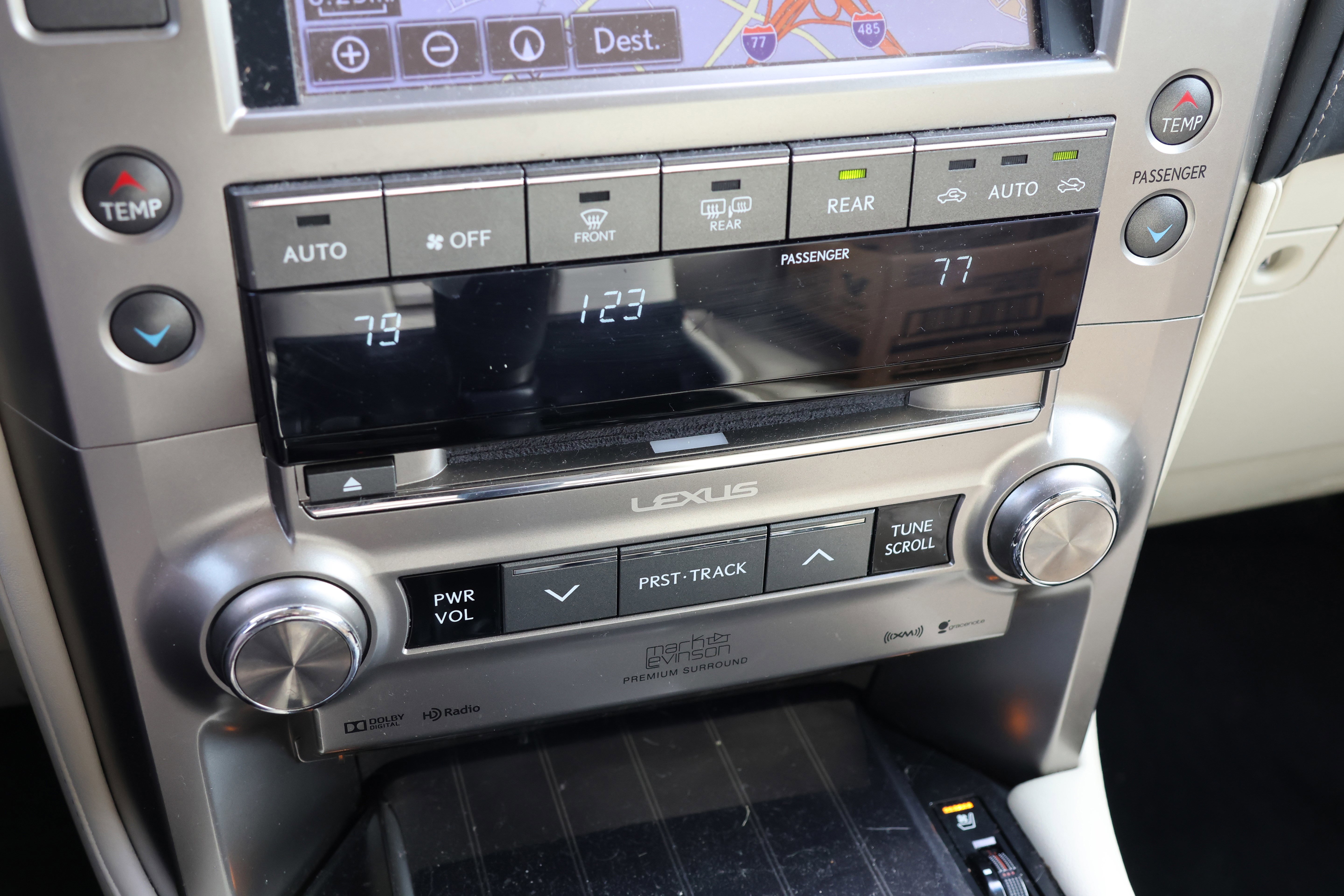 Used 2020 Lexus GX 460 Luxury image 25