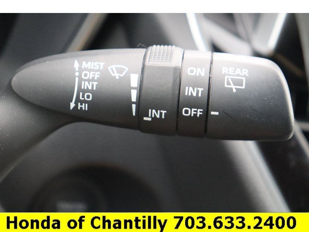 Used 2024 Toyota Corolla Cross XLE w/ Convenience Package image 11