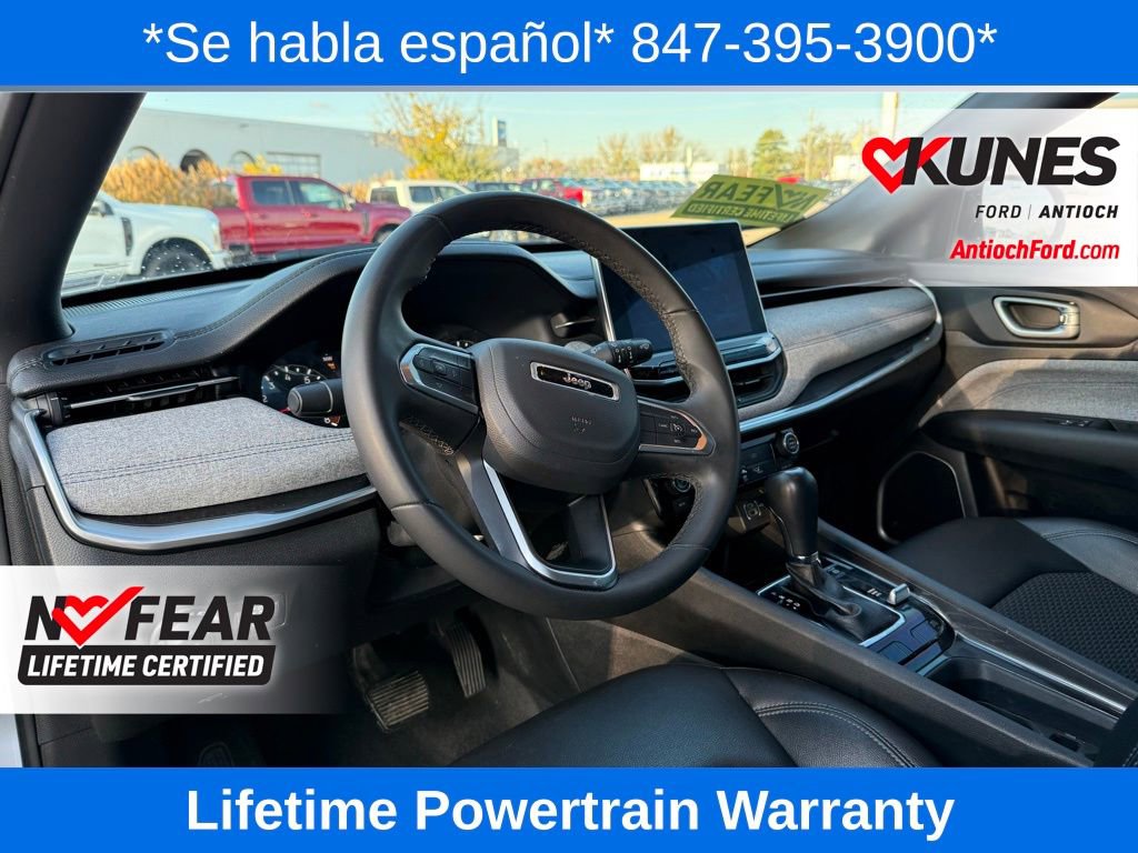 Used 2024 Jeep Compass Latitude image 31